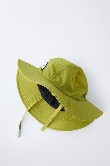 BONNET TECHNIQUE À PIÈCE EFFET GOMME - Vert olive de Zara - Image 3