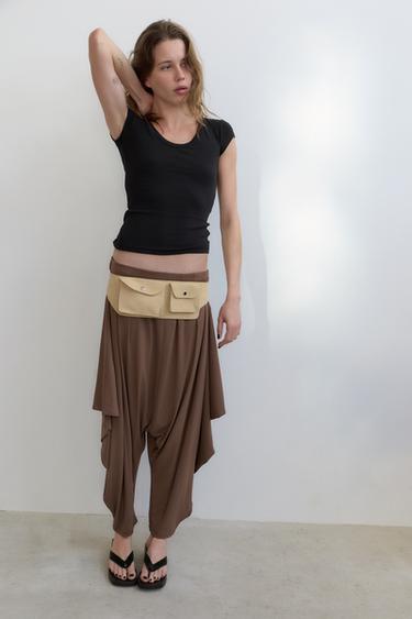 CAMISETA CUELLO OLLA - Carbón de Zara - Imagen 0