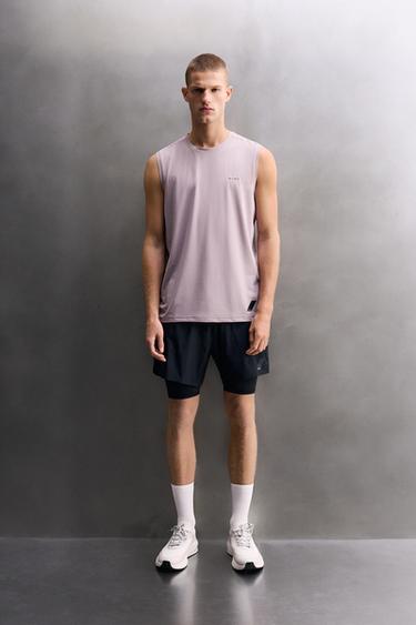 تيشرت TANK تقني بيزك - وردي الخاص بـ Zara