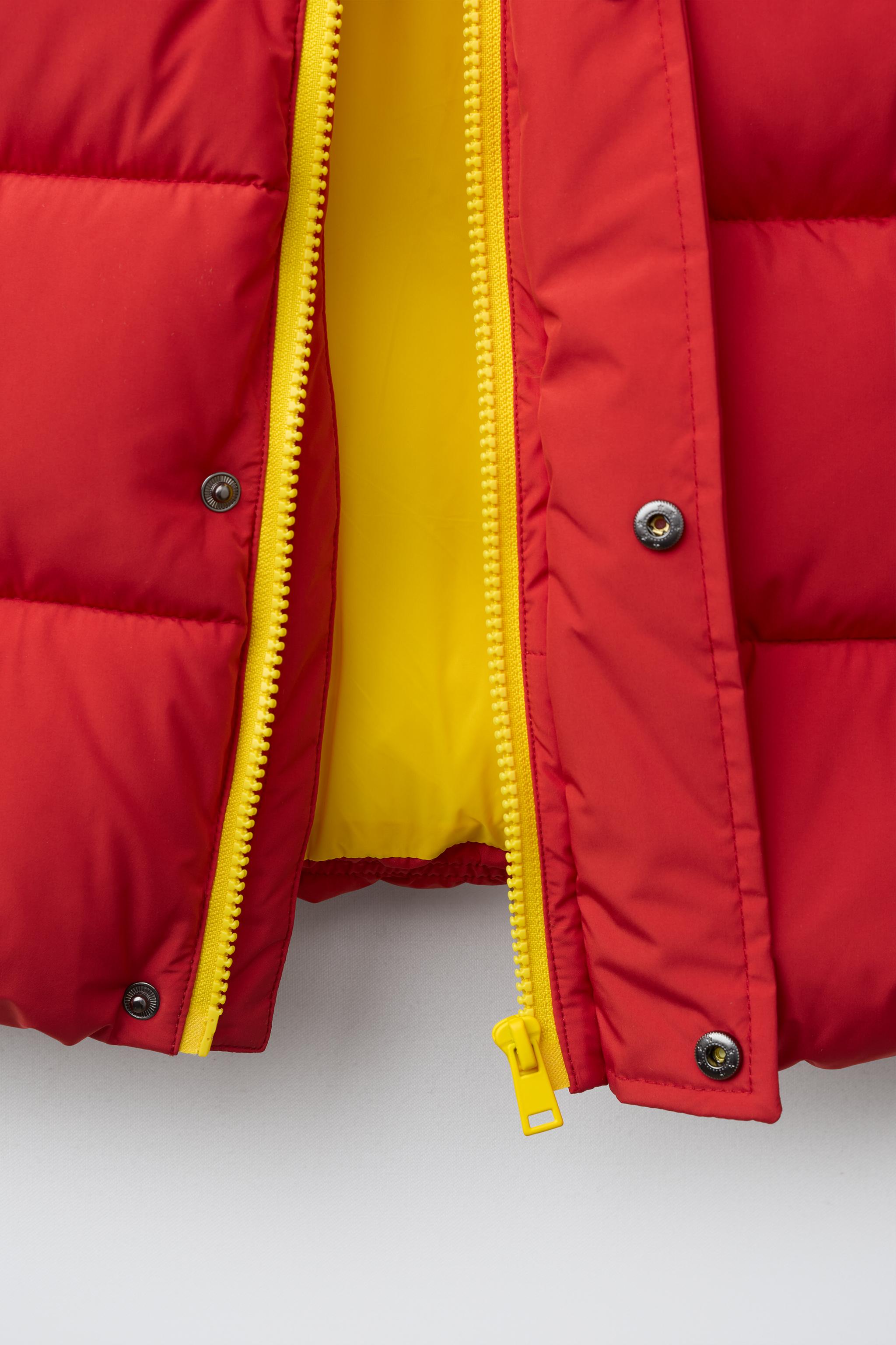 COMBINED WATER-REPELLENT PUFFER COAT