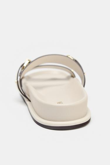 SANDALES PLATES À BOUCLES Blanc écru ZARA France