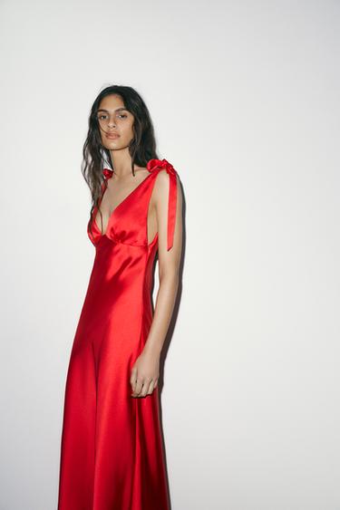 VESTIDO LARGO SATINADO - Rojo de Zara