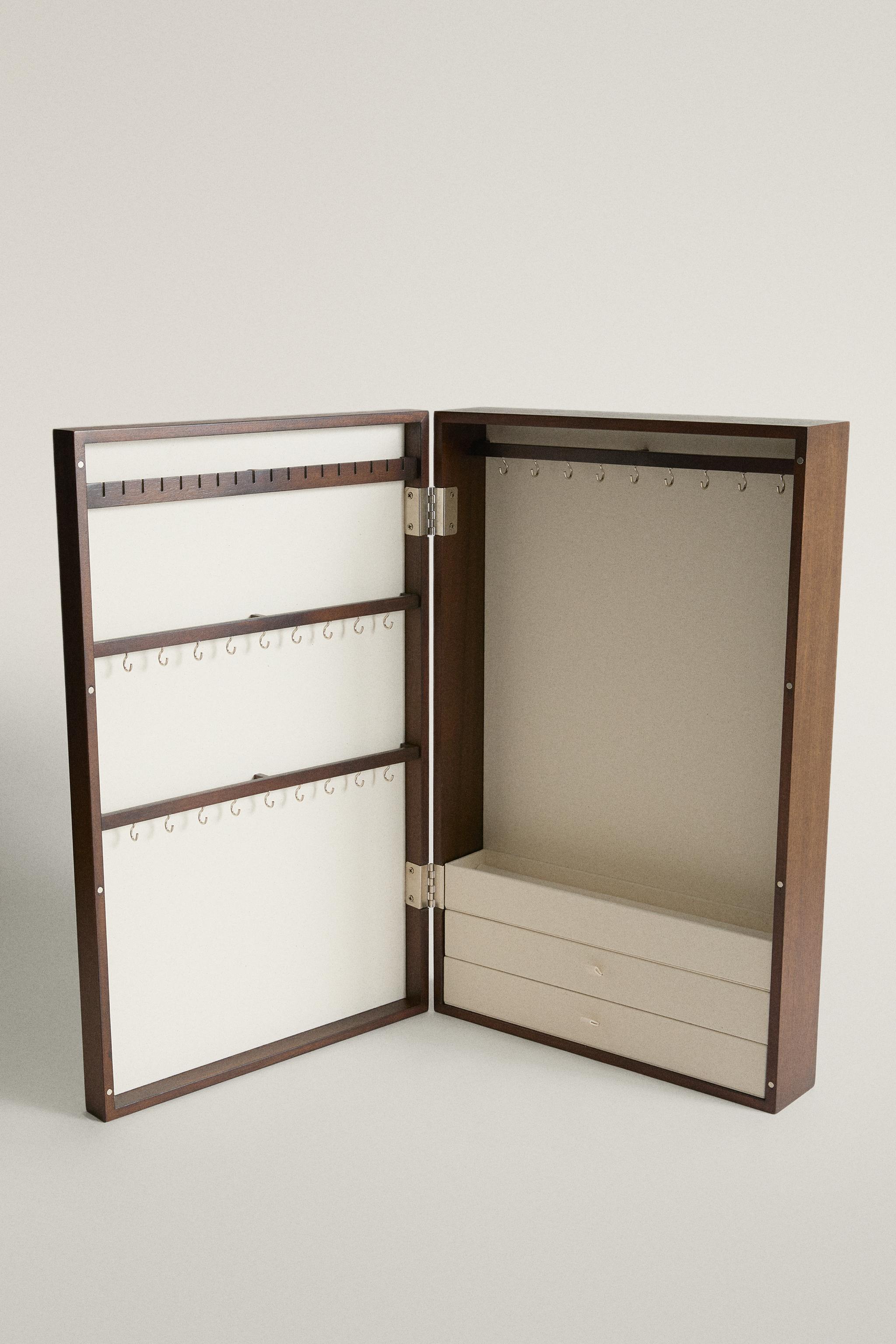 MIRRORED WALL JEWELRY ORGANIZER