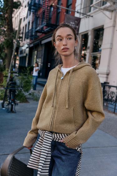 KNIT HOODIE - camel by Zara