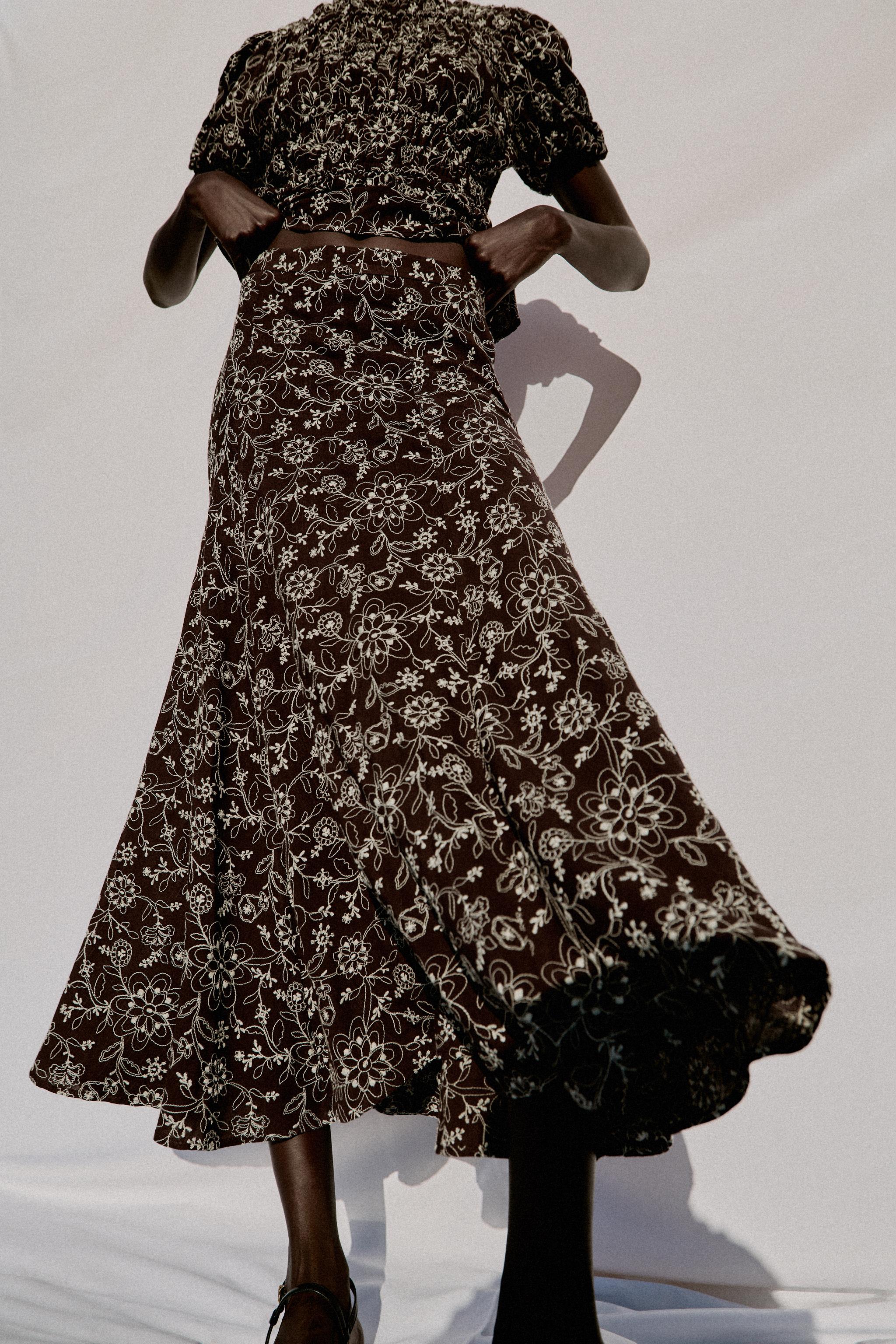 EMBROIDERED MIDI SKIRT — Brown / Ecru