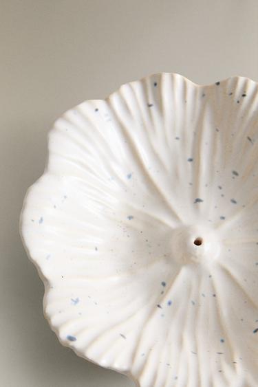 BRÛLEUR ENCENS CÉRAMIQUE FLEUR - Rose pâle de Zara - Image 3