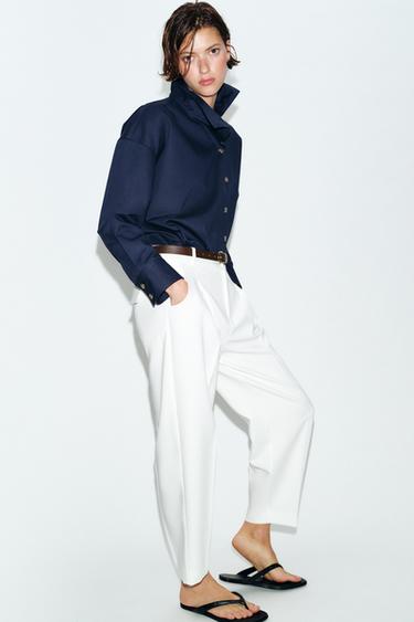 PANTALON À PINCES ET CEINTURE - Blanc cassé de Zara - Image 4