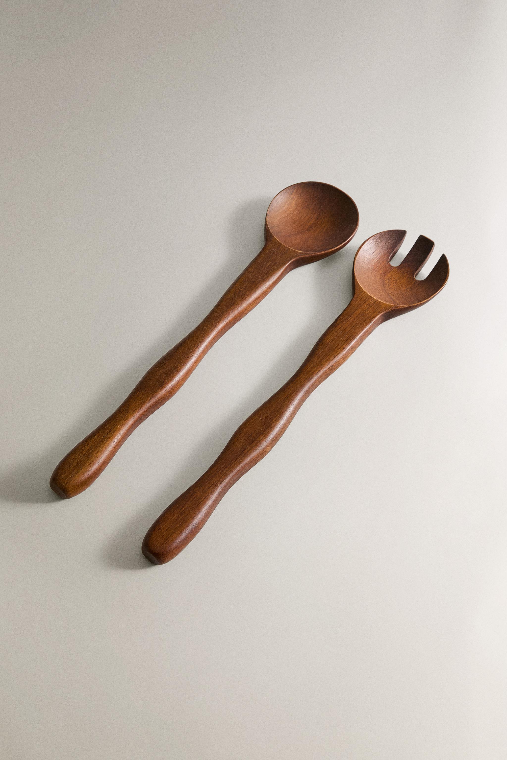 SCALLOPED SERVERS (SET OF 2)