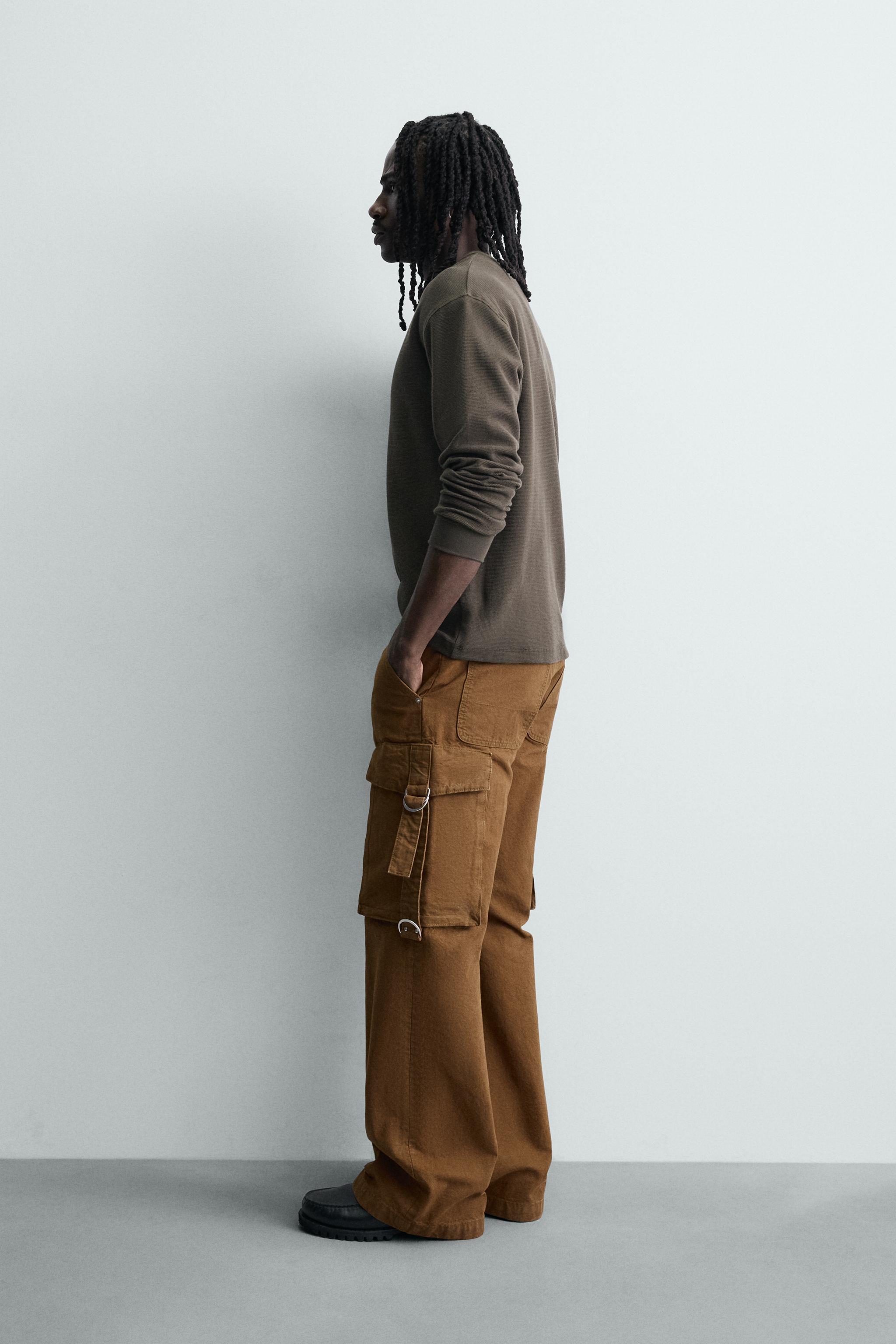 CARGO PANTS WITH POCKETS