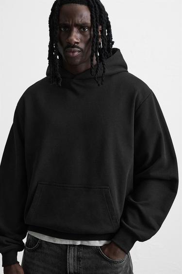 SWEAT À CAPUCHE BASIQUE - Noir de Zara - Image 4