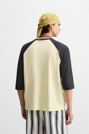 T-SHIRT MANCHES CONTRASTÉES - Jaune clair de Zara - Image 2