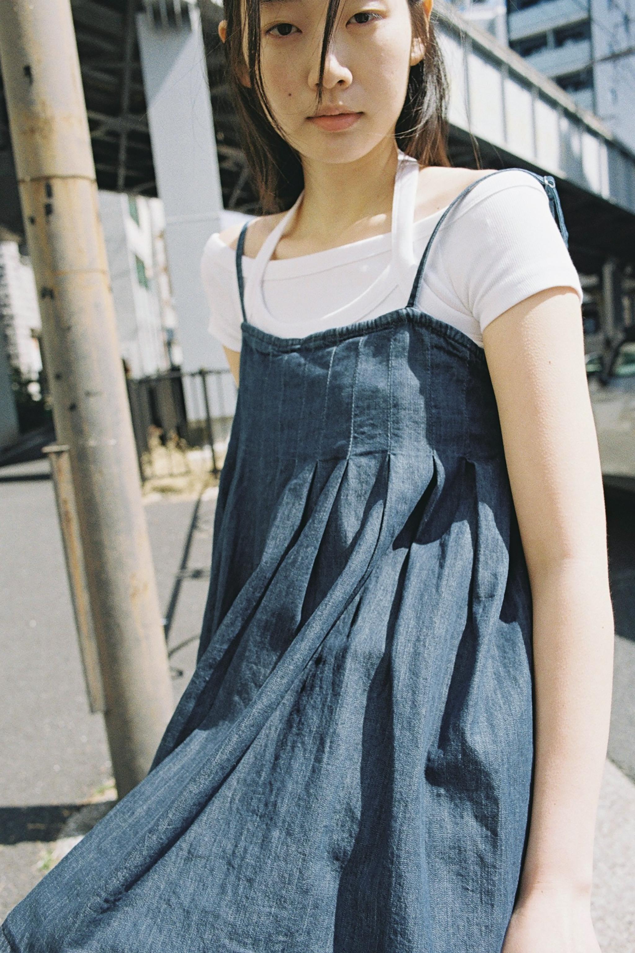 ZARA ショート デニム TRF ワンピース 0250/080 ショート デニム TRF ワンピース - ネイビーブルー | ZARA Japan