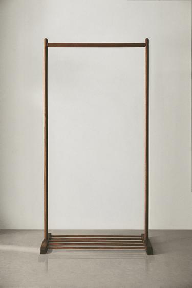 아카시아 우드 스탠드 행거 - Zara 브라운