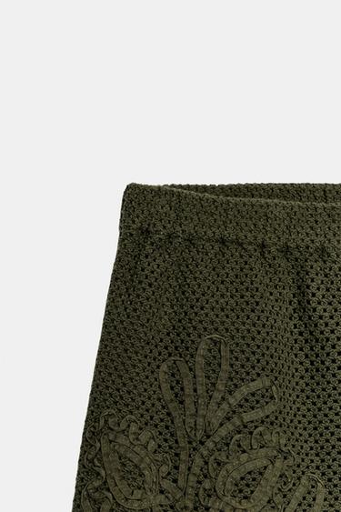 SHORT EN MATIÈRES VARIÉES ET CROCHET - Kaki de Zara - Image 8