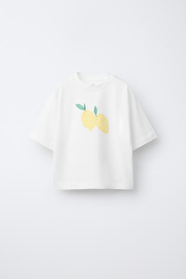 T-SHIRT MIT ZITRONEN-AUFNÄHER - Cremefarben von Zara