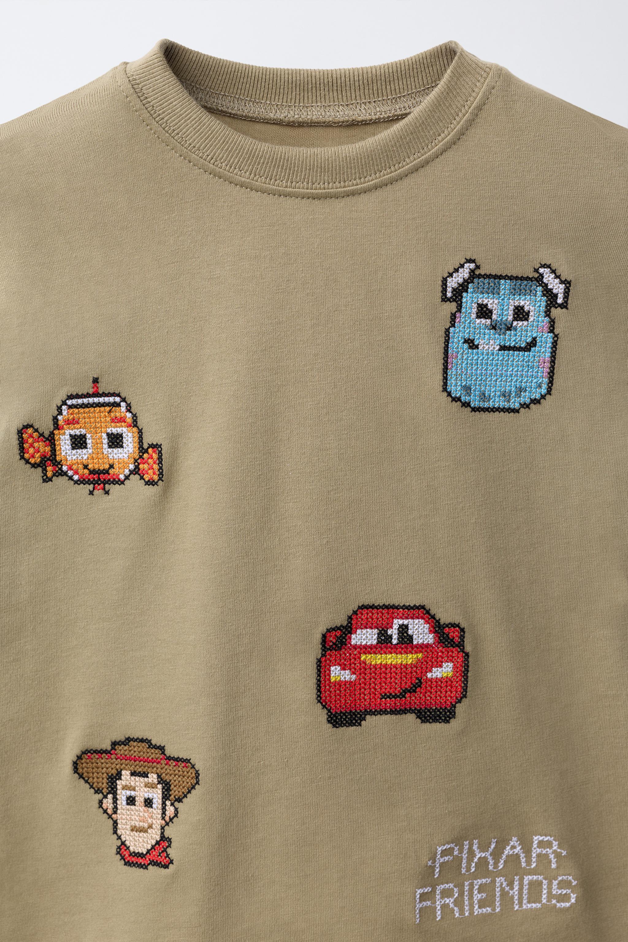 CROSS-STITCH EMBROIDERY © DISNEY PIXAR T-SHIRT