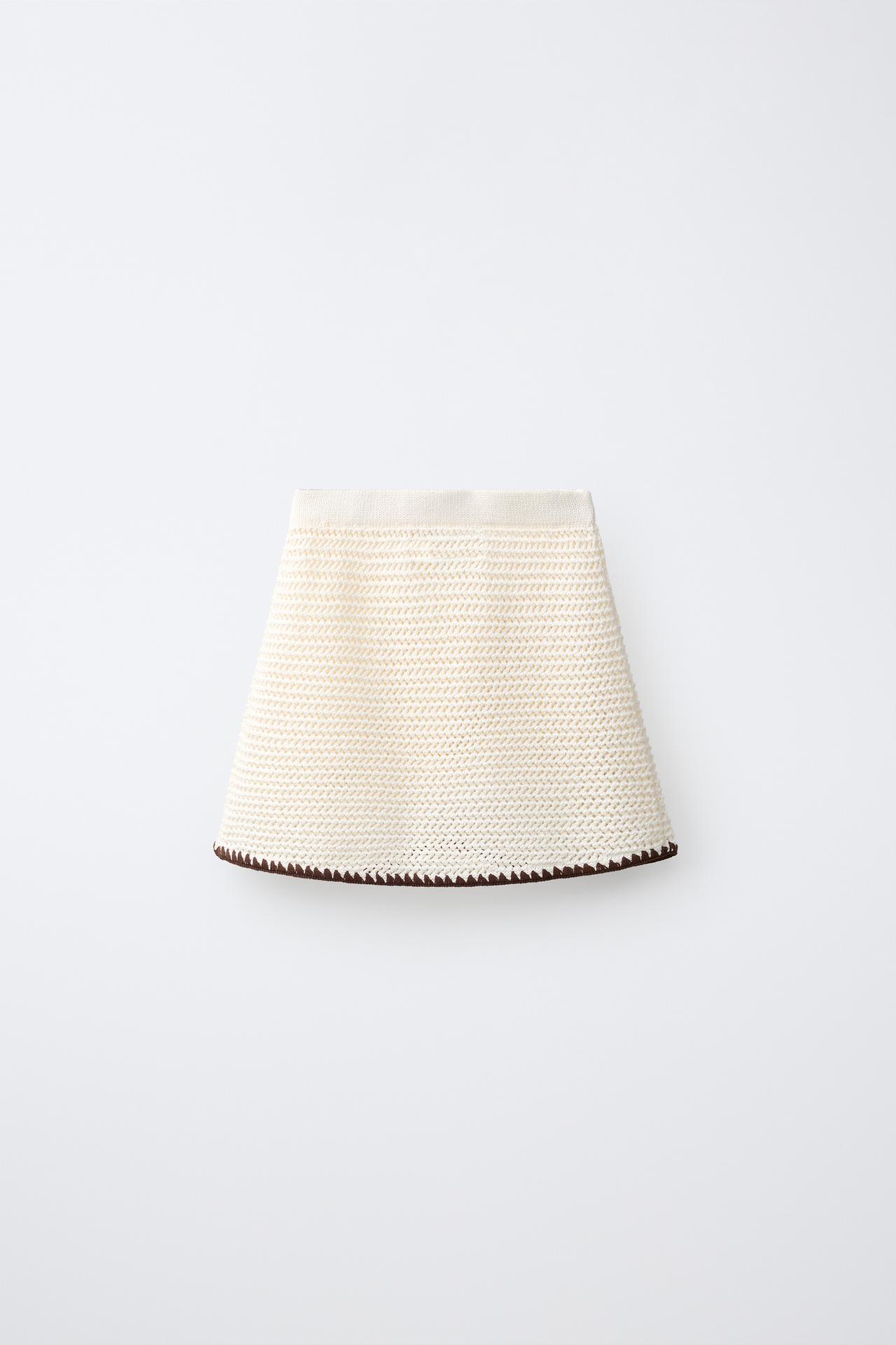 CONTRAST HEM KNIT SKIRT — Oyster-white