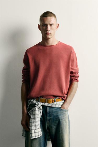 RELAXED FIT WASHED TEXTURE SWEATER — Red 2