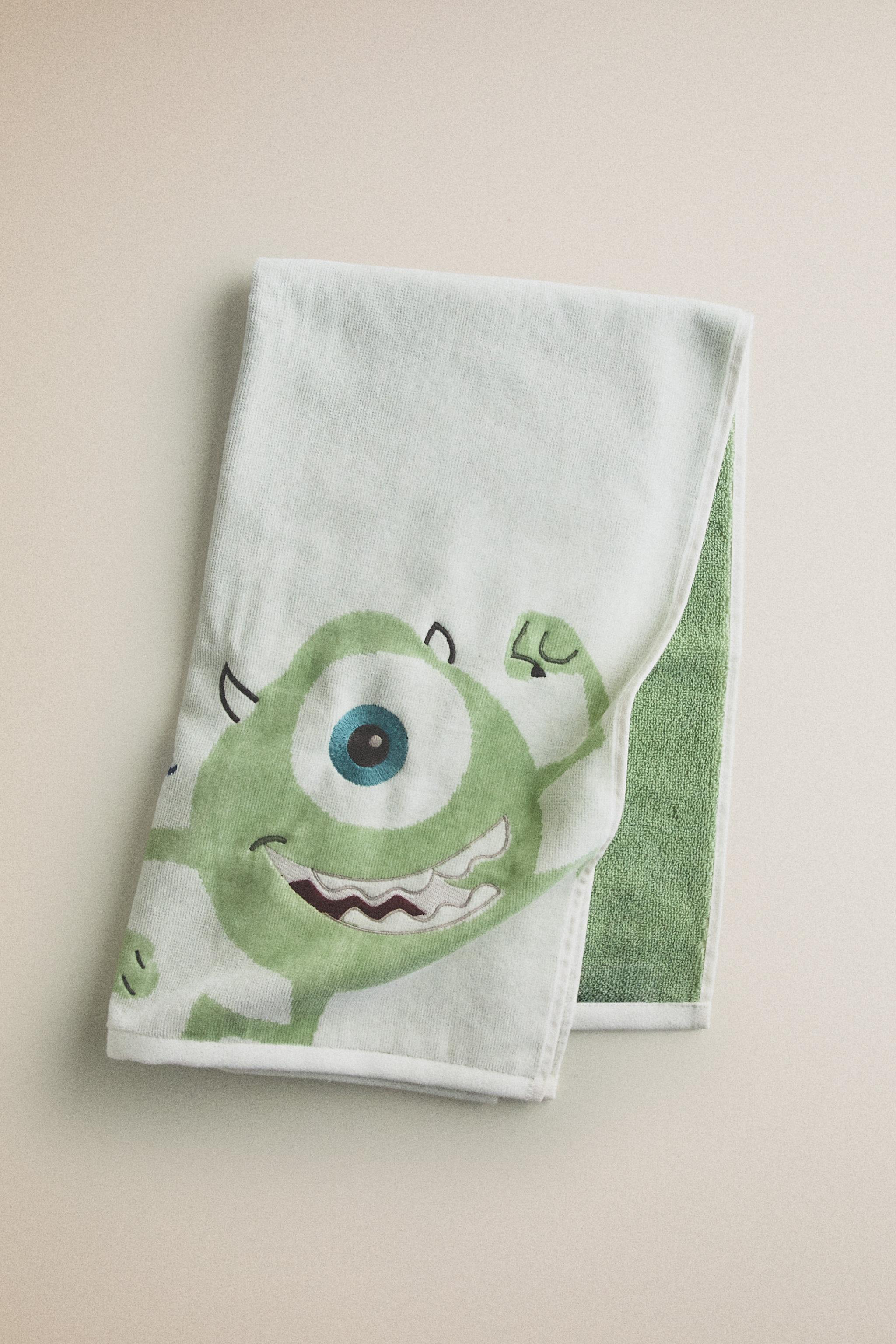 KIDS' MIKE MONSTERS, INC. ©DISNEY/PIXAR TOWEL