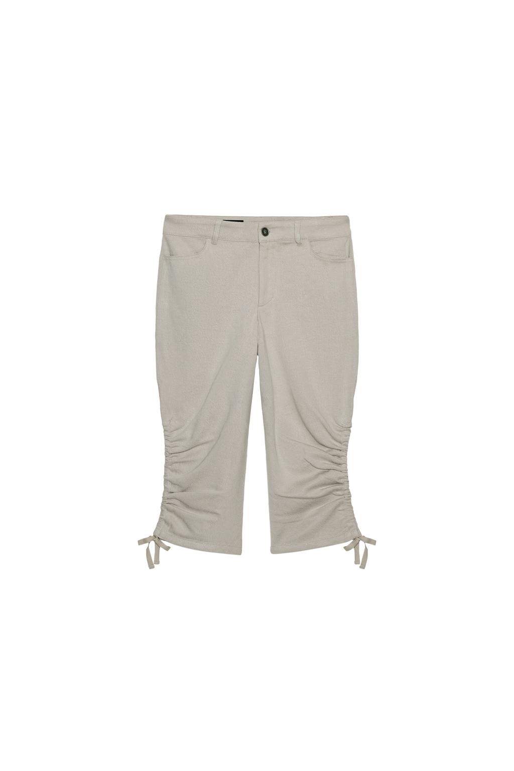GATHERED CAPRI PANTS - image 3