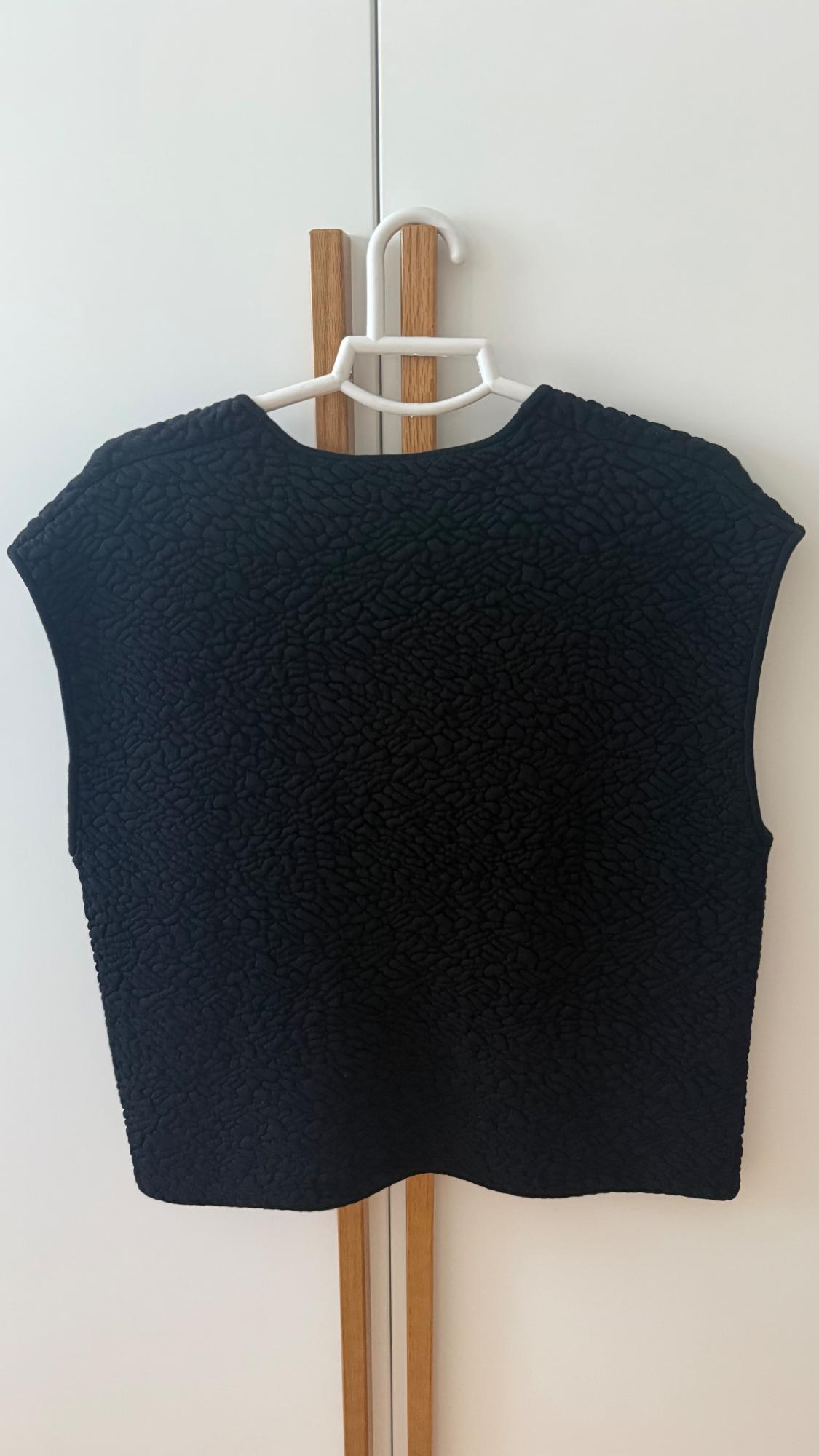 OVERSIZE JACQUARD KNIT VEST - Image 2
