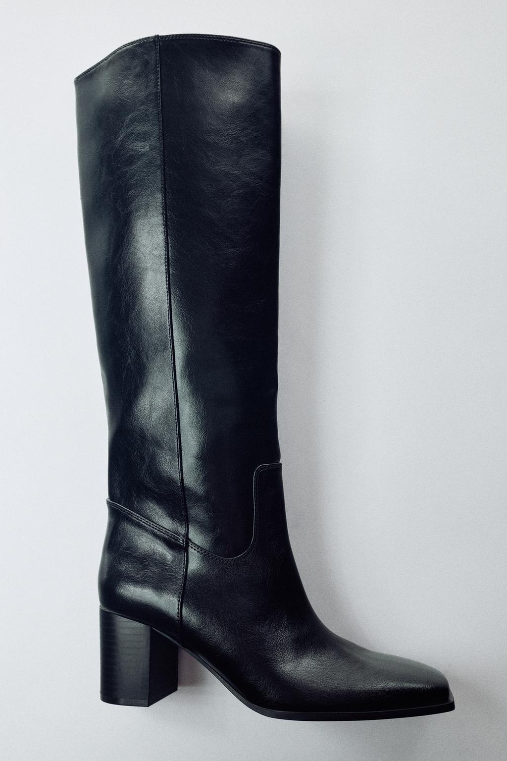 BLOCK HEELED BOOT