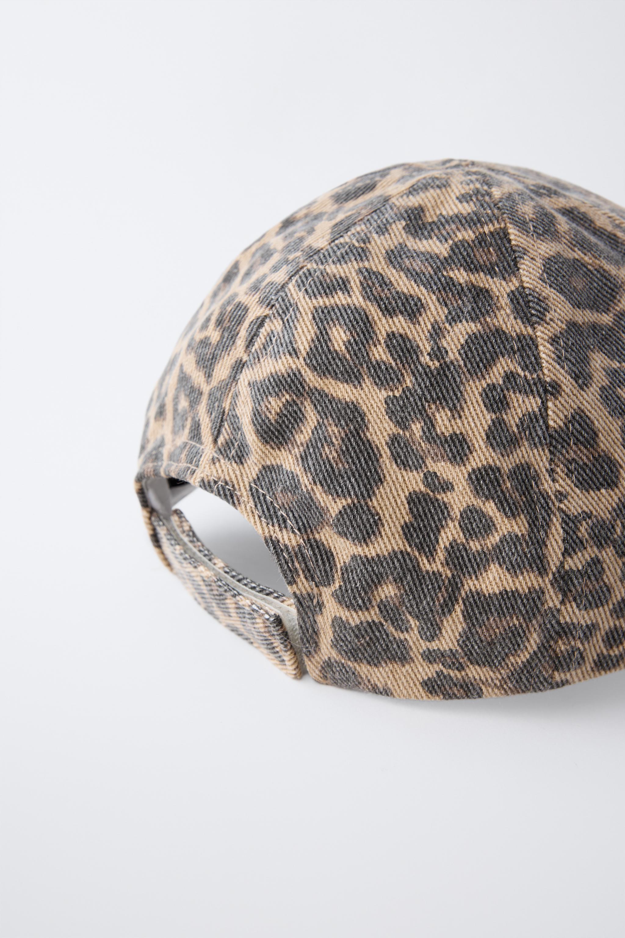 ANIMAL PRINT EMBROIDERED CAP
