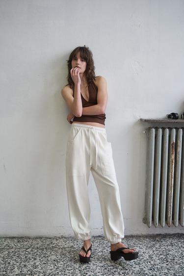 PANTALÓN JOGGER BOLSILLOS - Crudo de Zara