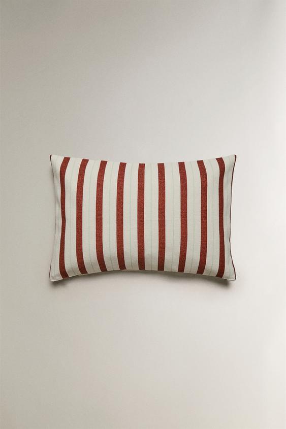 CAPA DE ALMOFADA LISTRADA - Vermelho da Zara - Imagem 0