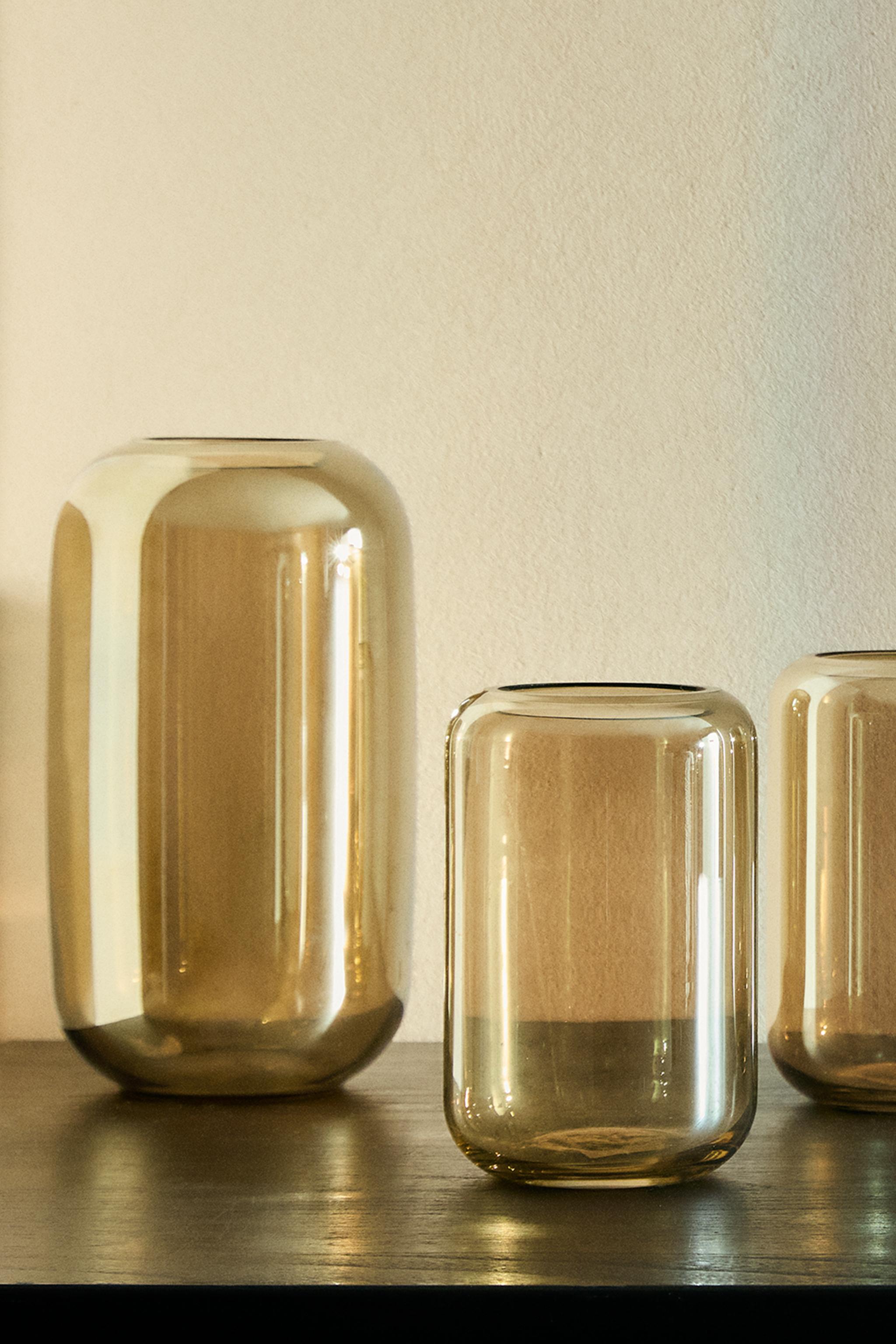 LUSTROUS GLASS VASE - Golden | ZARA United States