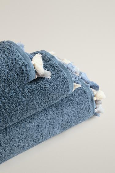 BATH TOWEL WITH TASSELS — Mid-blue 2