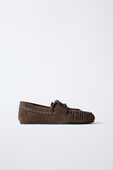 MOCASÍN SERRAJE FLECOS - Marrón de Zara - Imagen 0