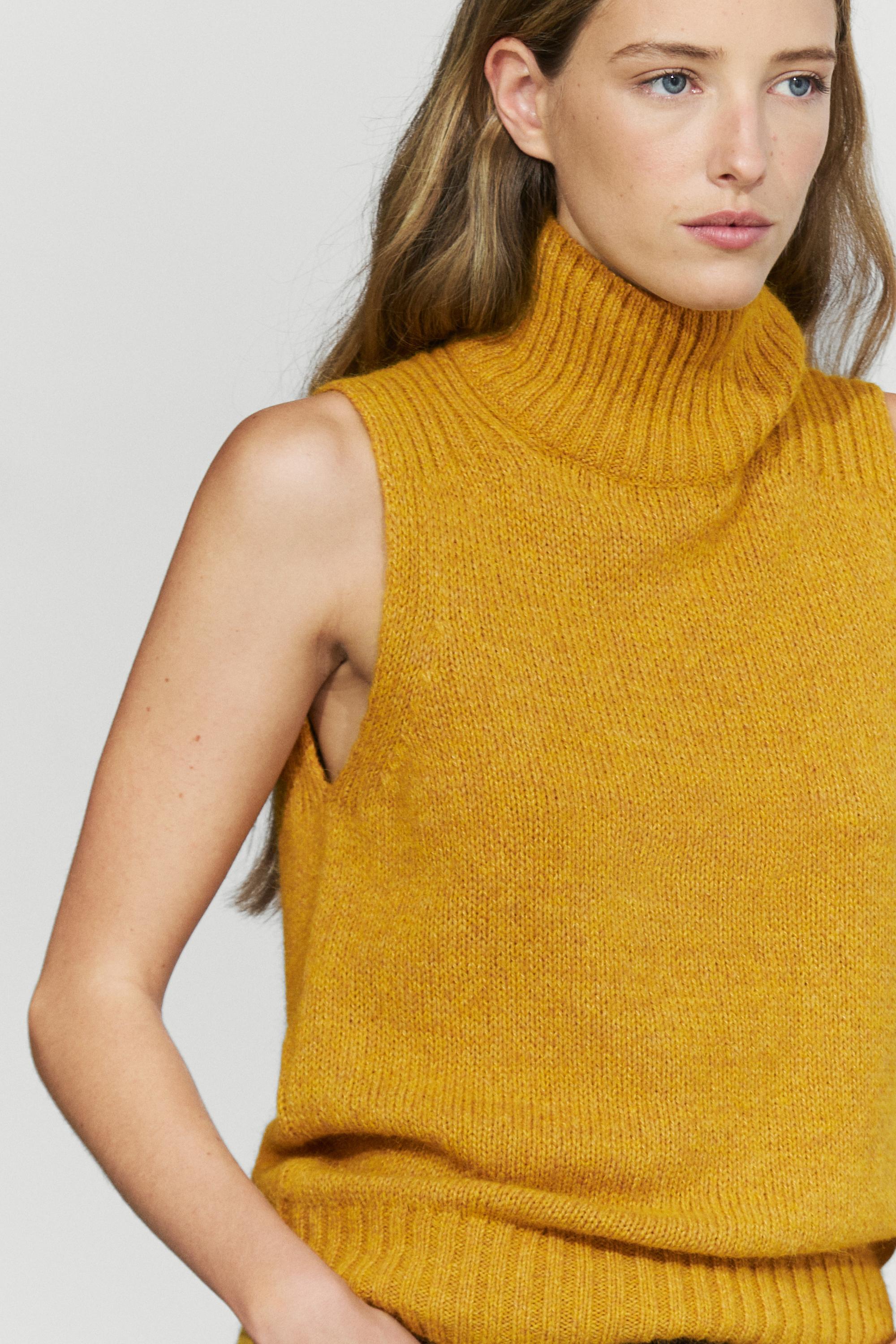 Wool-blend knit turtleneck vest