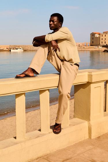 LOOK - Brown marl by Zara