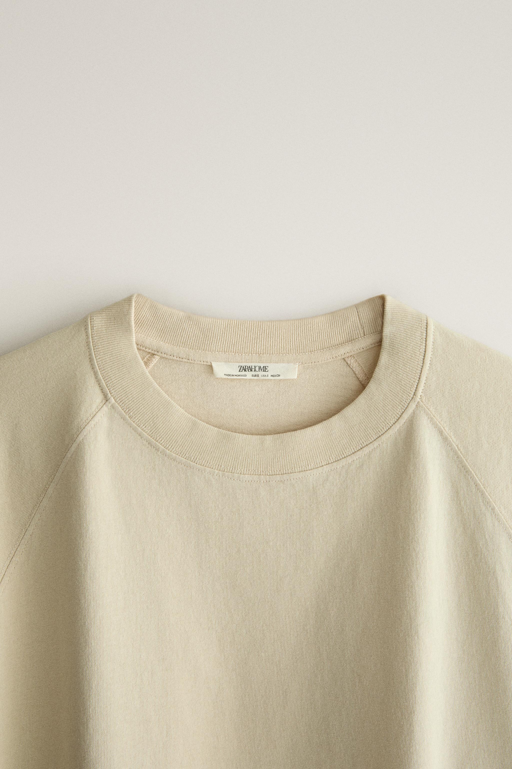 RAGLAN SLEEVE T-SHIRT