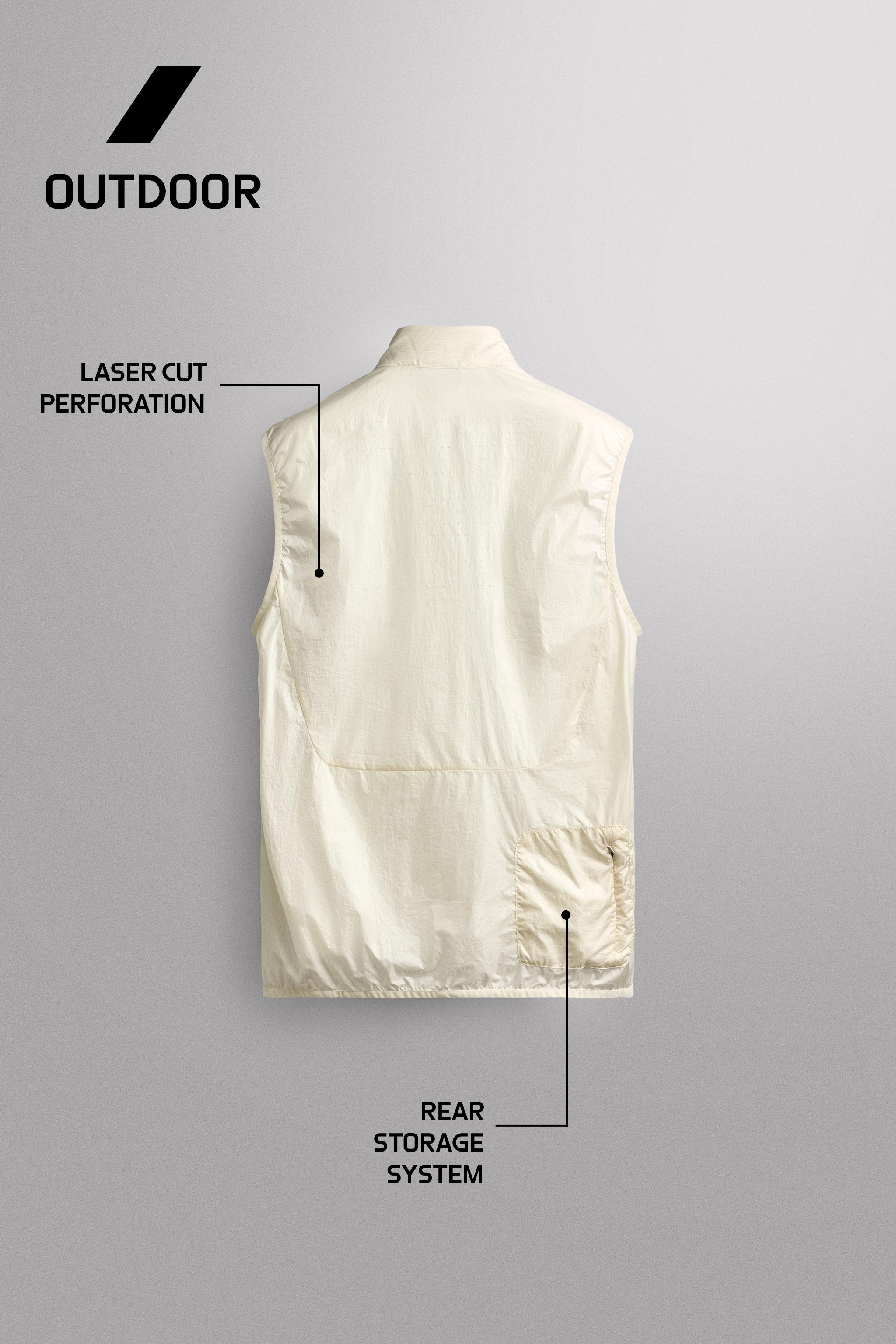 LIGHTWEIGHT TECHNICAL VEST