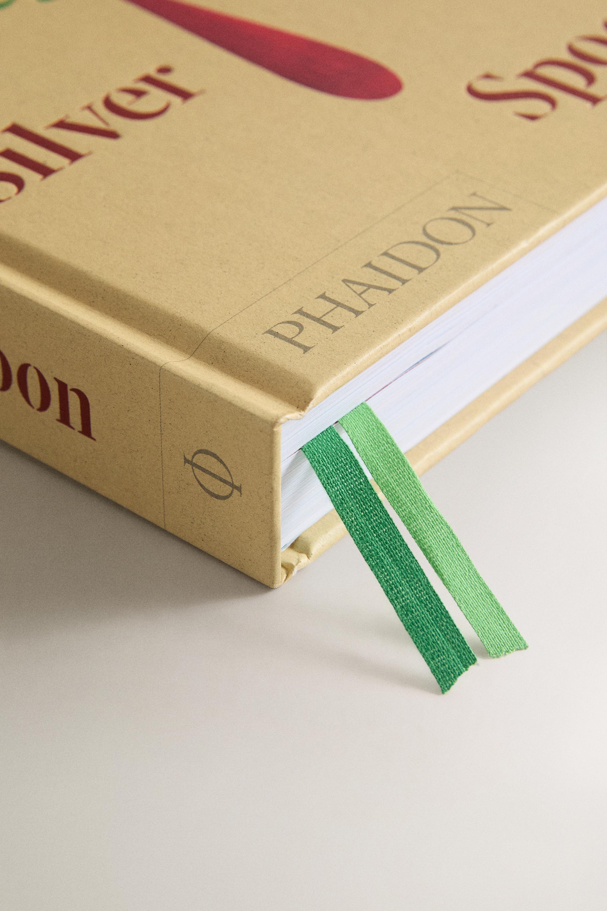 THE VEGETARIAN SILVER SPOON BOOK (ENGLISH) — Mustard