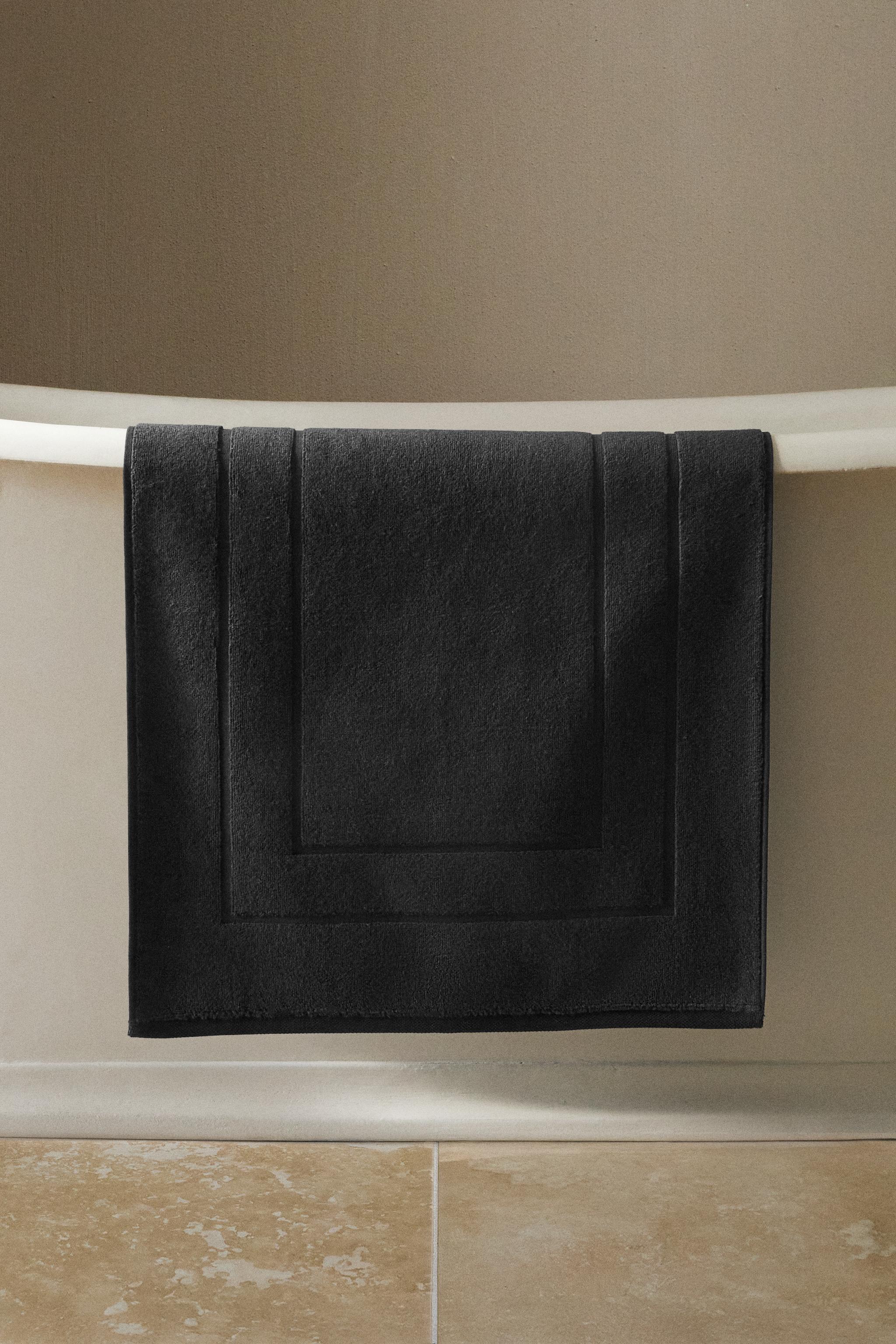 COTTON BATH MAT — Black