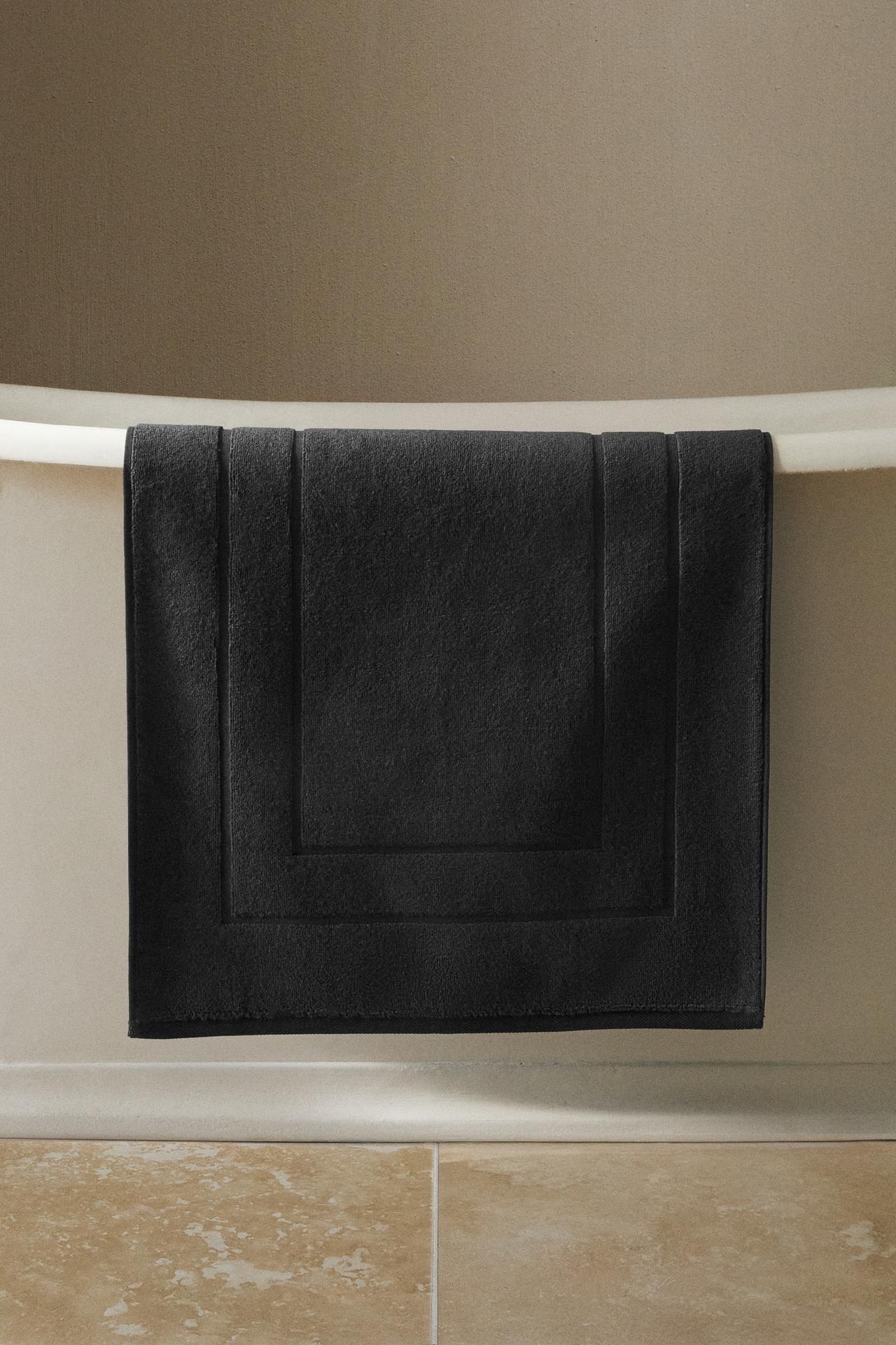 COTTON BATH MAT — Black