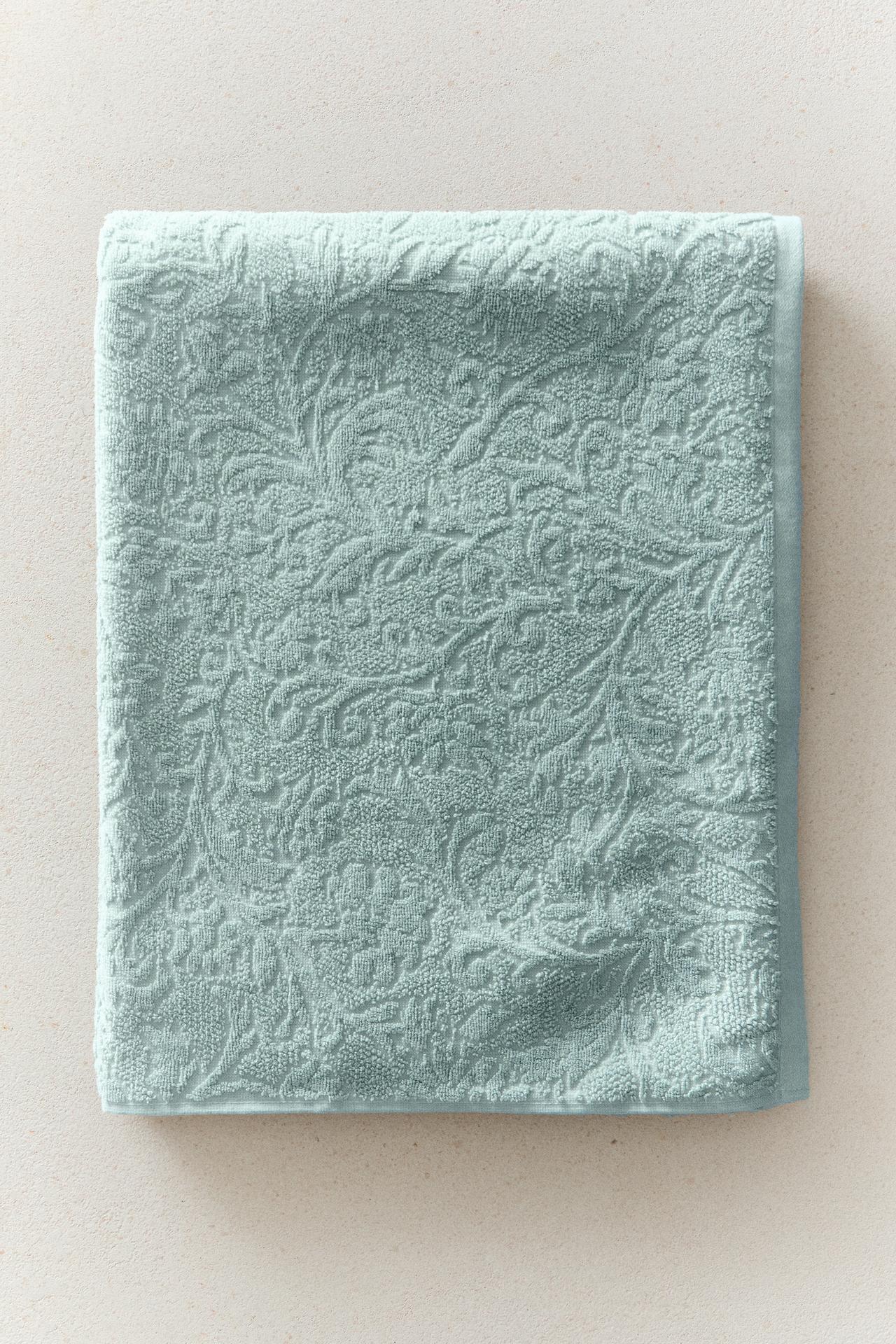 FLORAL JACQUARD BATH TOWEL — Sea green