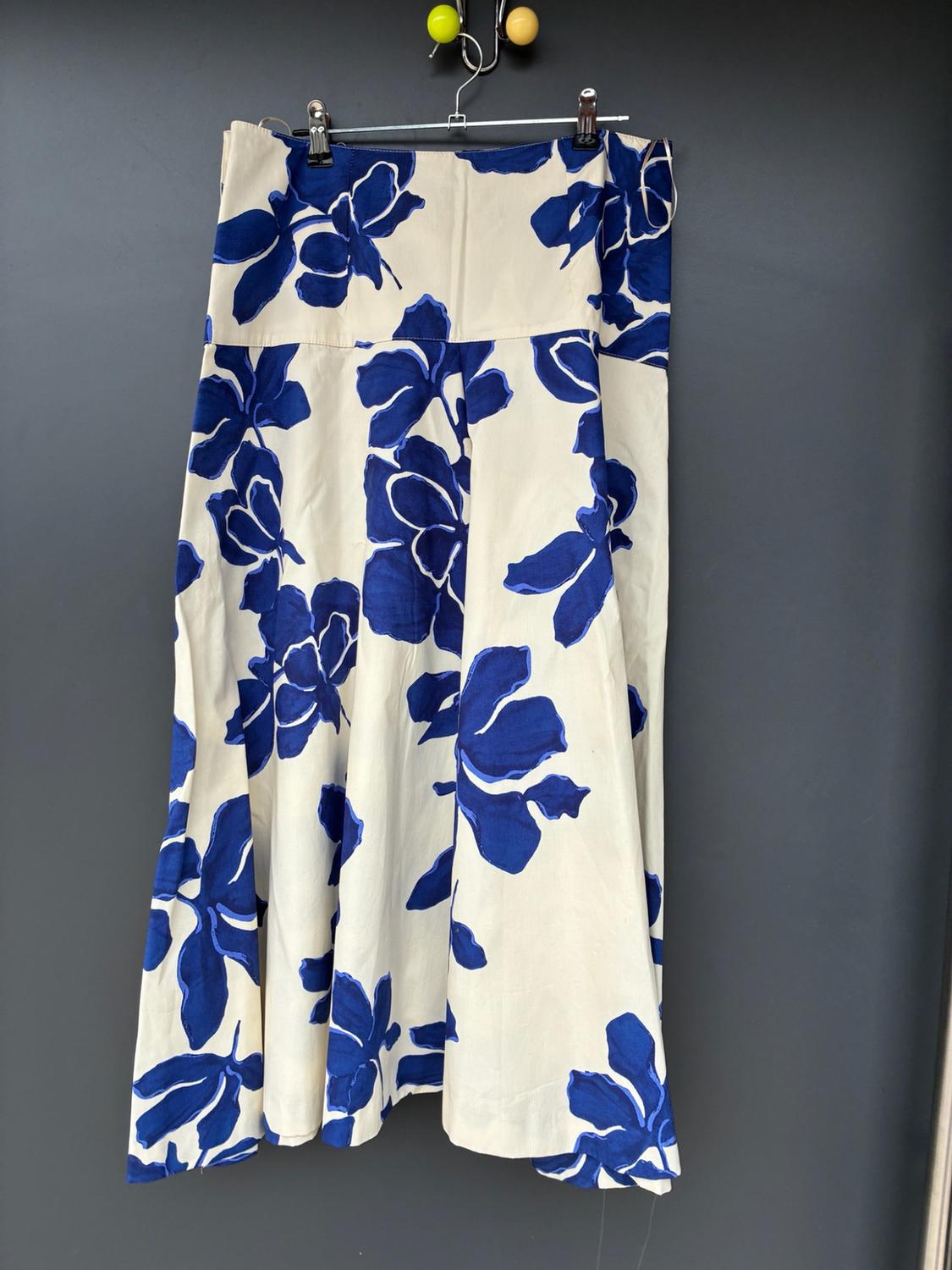 ZW COLLECTION FLORAL MIDI SKIRT - Image 4