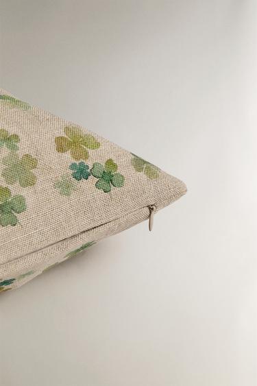 CLOVER CUSHION COVER - Light beige by Zara - Image 4