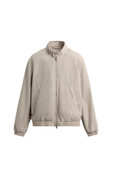CAZADORA TÉCNICA REGULAR FIT - Arena de Zara