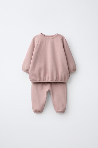 CONJUNTO SUDADERA Y PANTALÓN BALLOON LISO - Rosa de Zara