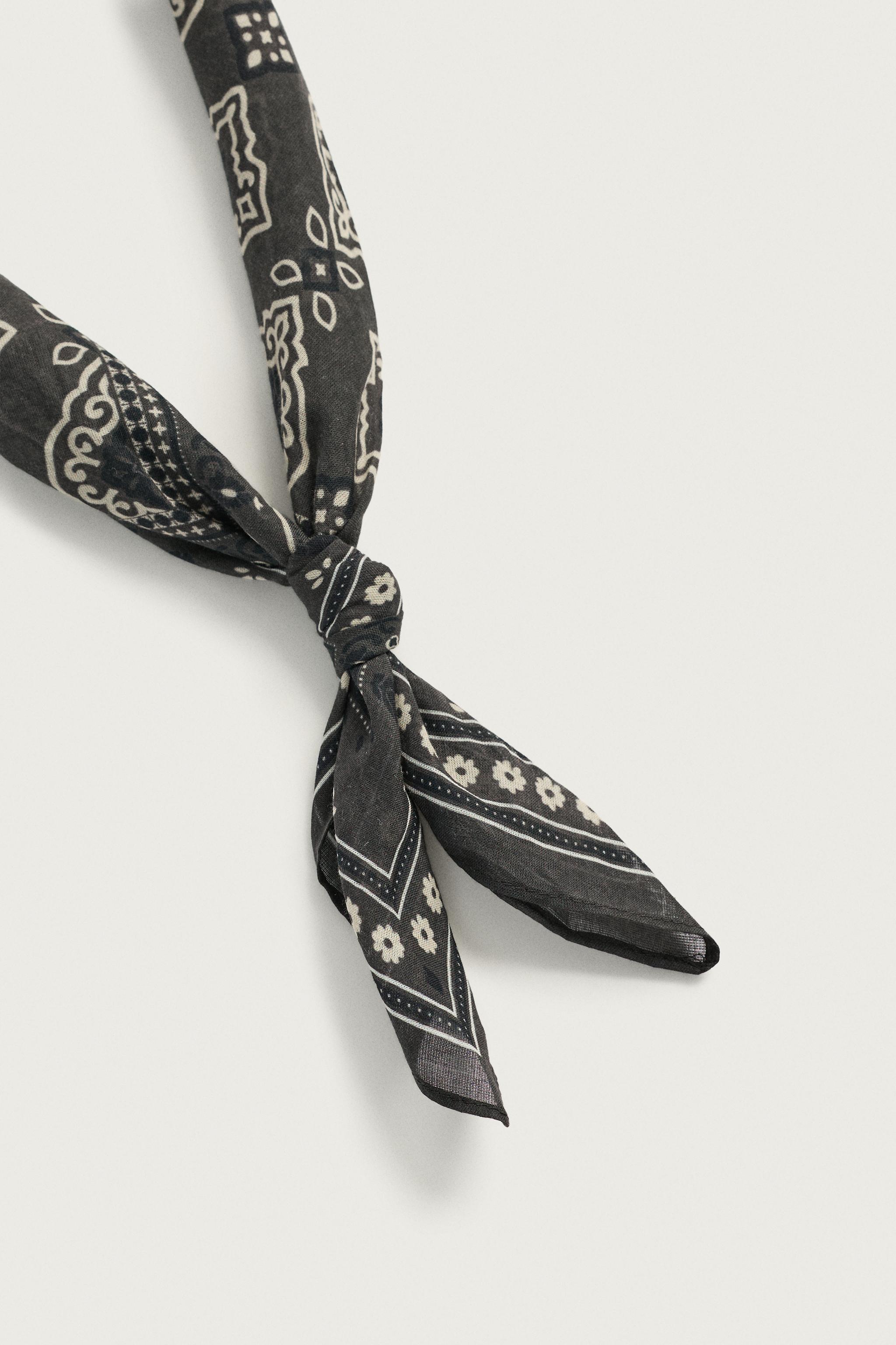 GEOMETRIC PRINT BANDANA