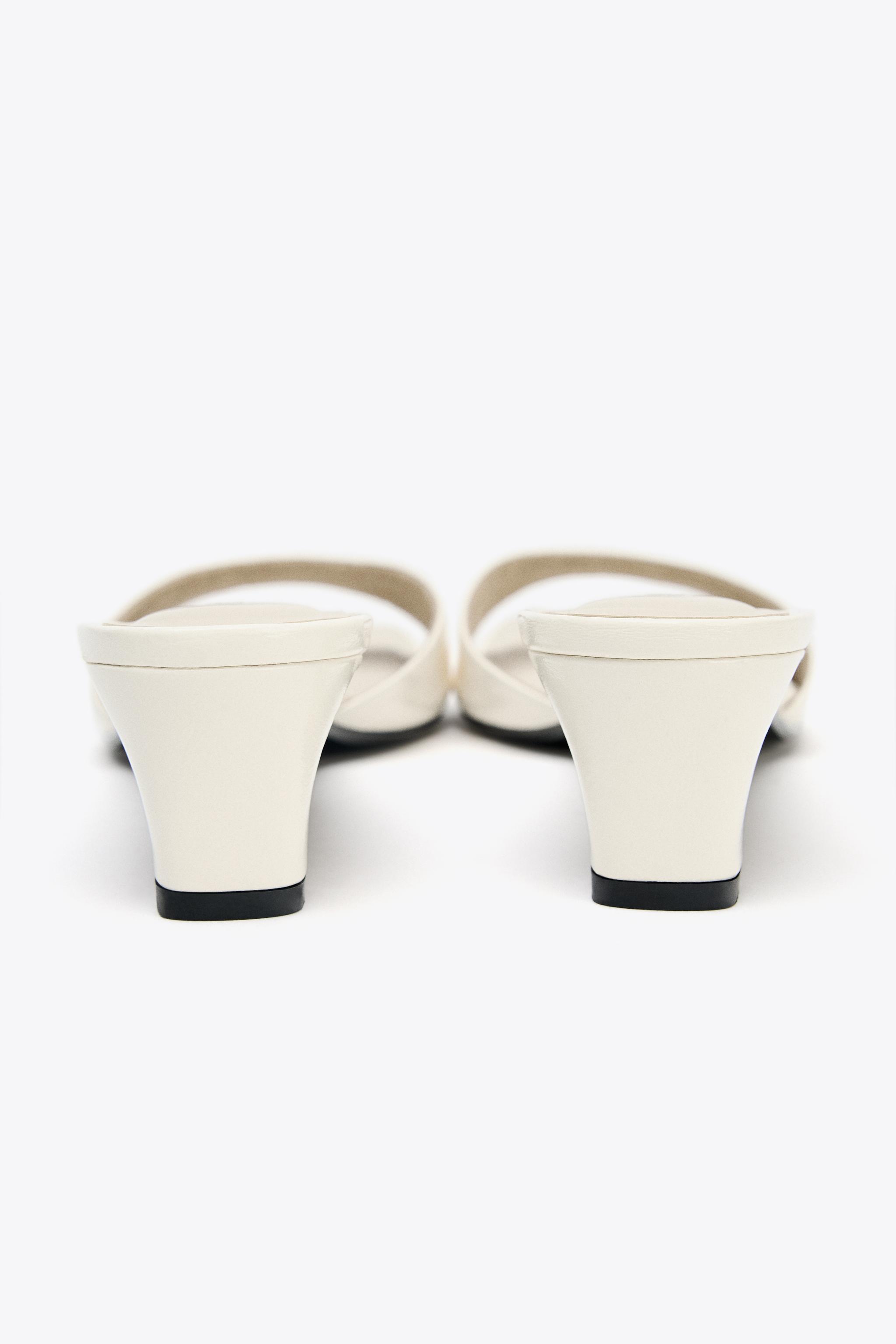 【ZARA】限定版レザークロッグサンダル ベージュ | 2786/520/102 LIMITED EDITION LEATHER CLOGS - Beige | ZARA United States