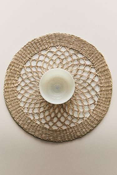 ROUND FIBRE PLACEMAT - Light beige by Zara