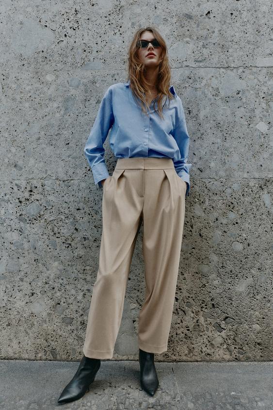 PANTALÓN CARROT PLIEGUES - Camel claro de Zara - Imagen 0