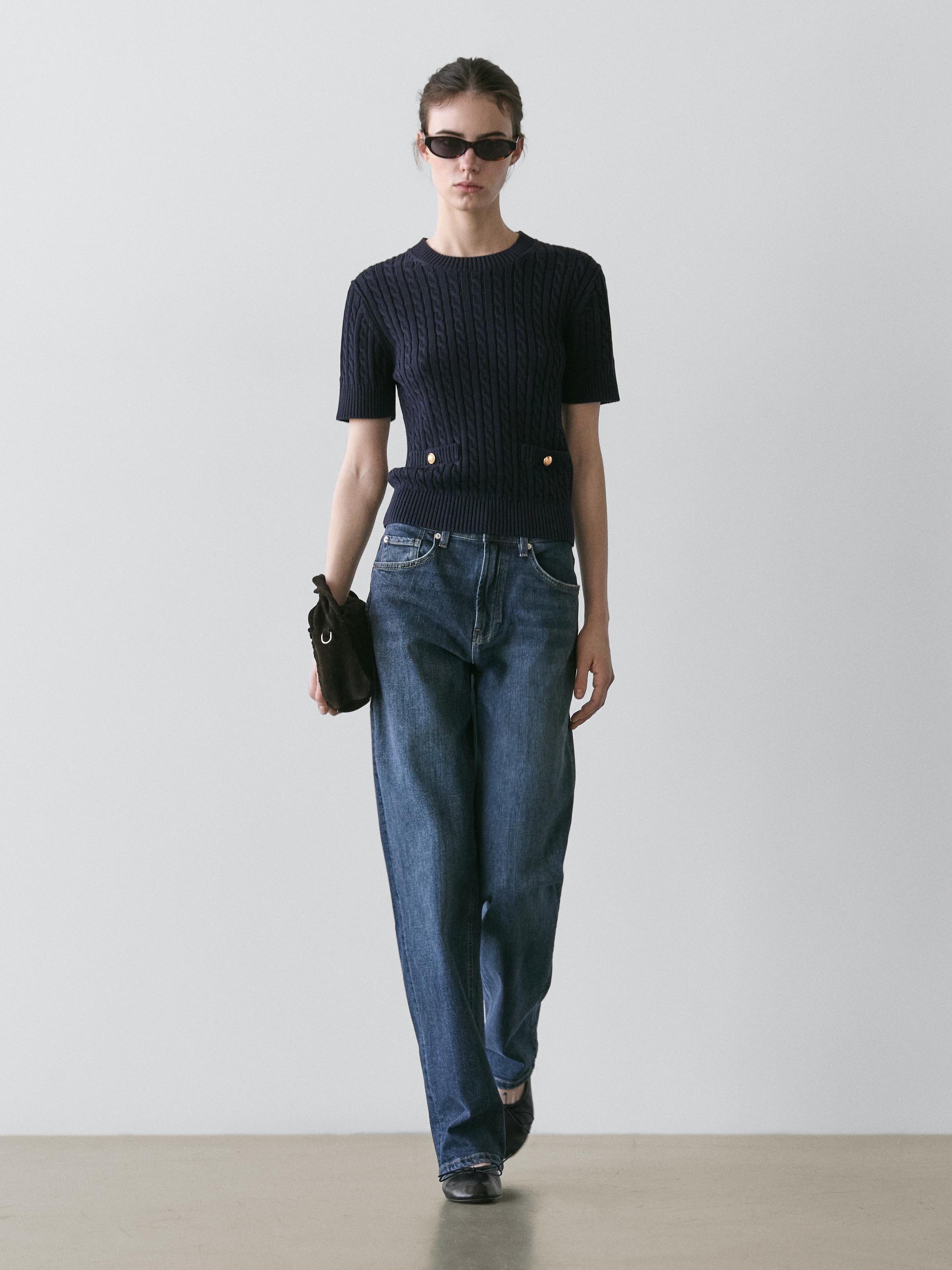 Short sleeve cable-knit sweater