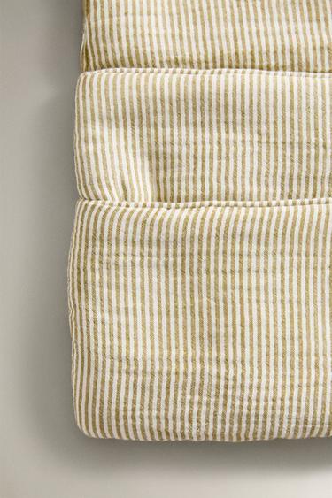 ORGANISEUR POUR LIT BÉBÉ EN GAZE À RAYURES - Vert de Zara - Image 2